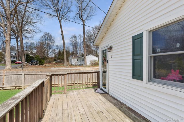7 Upton Drive, Sound Beach, NY 11789