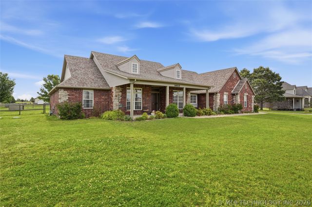 16835 S 11th West Avenue, Glenpool, OK 74033