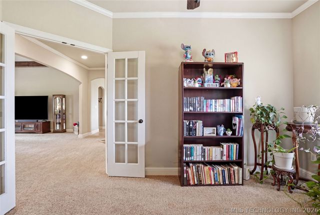 16835 S 11th West Avenue, Glenpool, OK 74033