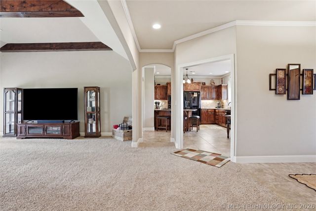 16835 S 11th West Avenue, Glenpool, OK 74033