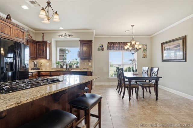 16835 S 11th West Avenue, Glenpool, OK 74033