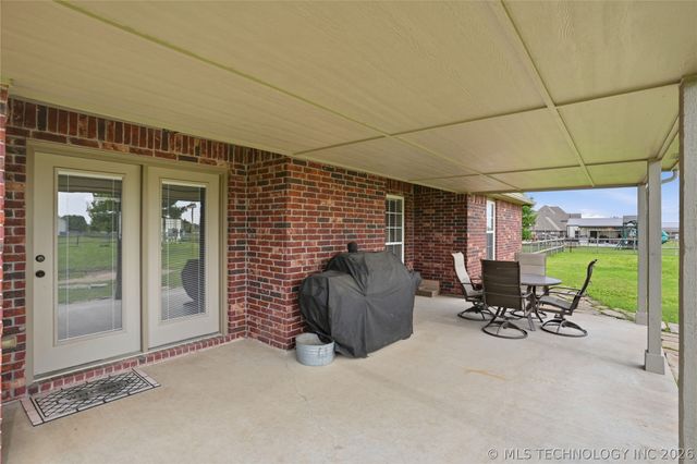 16835 S 11th West Avenue, Glenpool, OK 74033