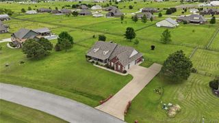 16835 S 11th West Avenue, Glenpool, OK 74033