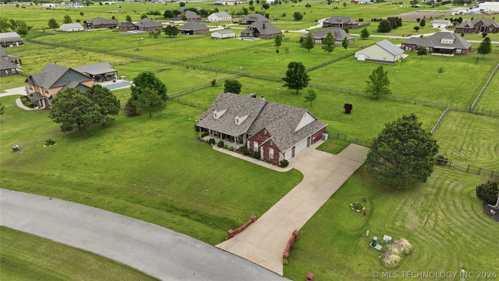 16835 S 11th West Avenue, Glenpool, OK 74033