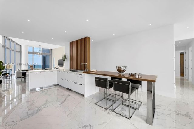 15701 Collins Ave 4701, Sunny Isles Beach, FL 33160