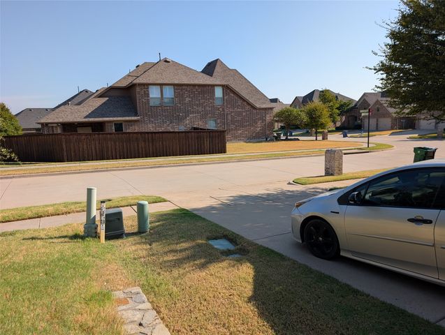 400 Village Creek Drive, Mckinney, TX 75071