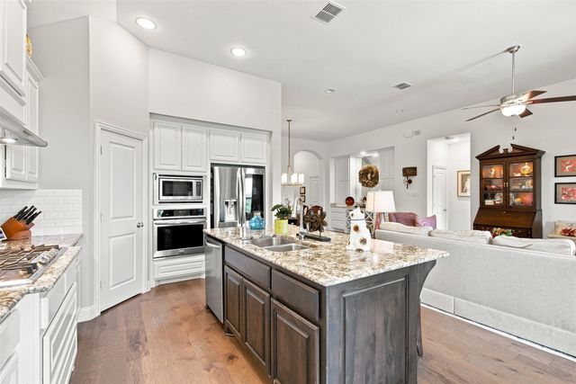 400 Village Creek Drive, Mckinney, TX 75071