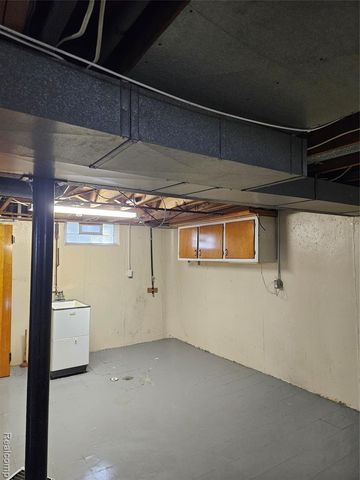 736 Garfield Avenue, Lincoln Park, MI 48146