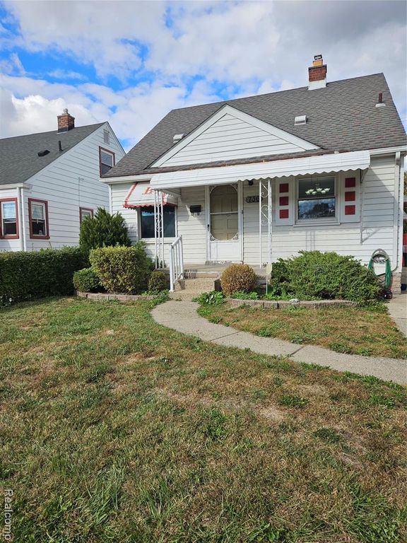 736 Garfield Avenue, Lincoln Park, MI 48146