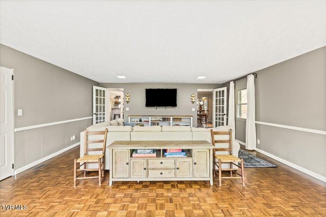 1117 College Heights Drive, Johnson City, TN 37604