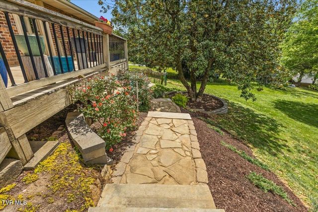 1117 College Heights Drive, Johnson City, TN 37604