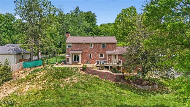 1117 College Heights Drive, Johnson City, TN 37604