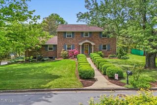 1117 College Heights Drive, Johnson City, TN 37604