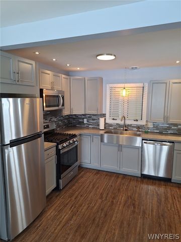 54 Steele Circle, Niagara, NY 14304