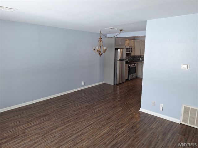 54 Steele Circle, Niagara, NY 14304