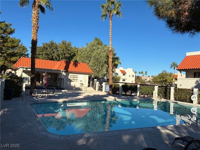 101 Luna Way 213, Las Vegas, NV 89145