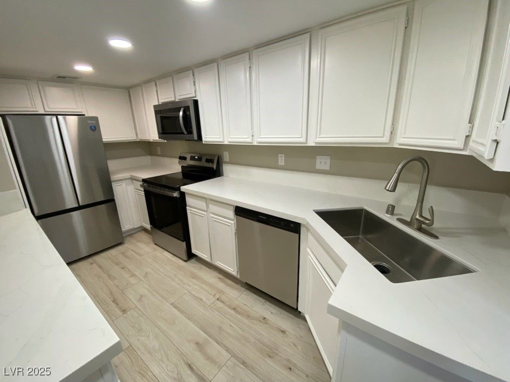 101 Luna Way 213, Las Vegas, NV 89145