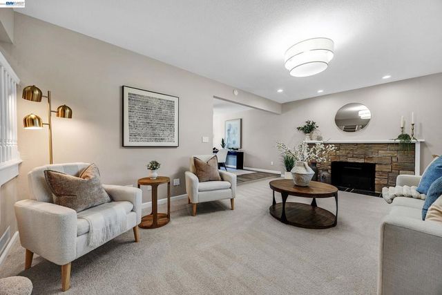 719 Via Del Sol, Livermore, CA 94550