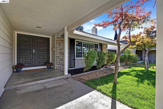 719 Via Del Sol, Livermore, CA 94550