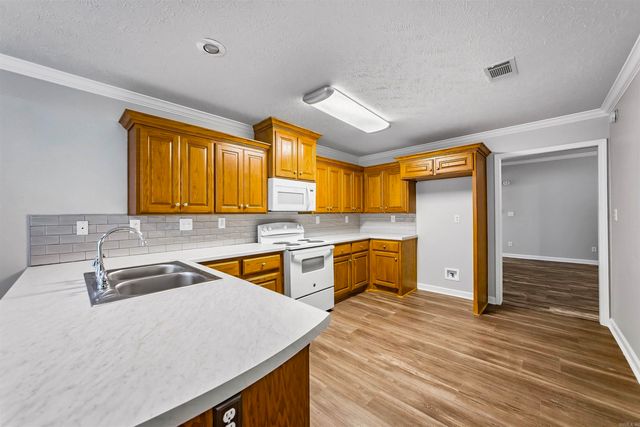 6033 Flight Court, Jacksonville, AR 72076