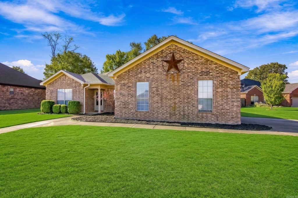 6033 Flight Court, Jacksonville, AR 72076