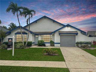 22750 Pickerel Circle, Boca Raton, FL 33428