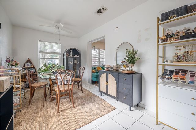 2119 W HENRY AVENUE, Tampa, FL 33603