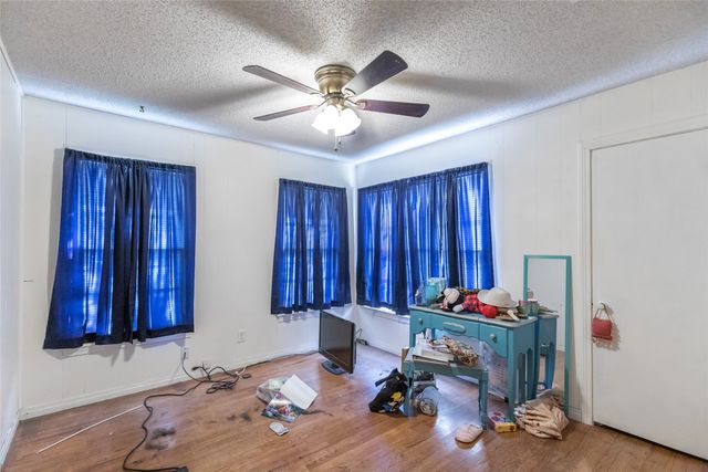 1304 Westover Drive, Anson, TX 79501