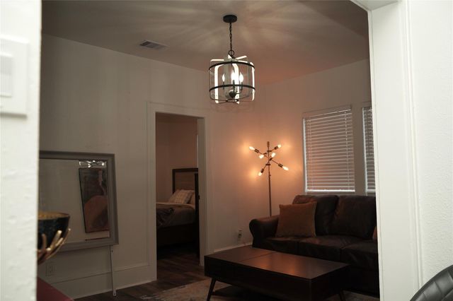 2516 Isabella Street, Houston, TX 77004