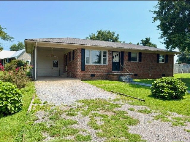 103 Garden St, Estill Springs, TN 37330