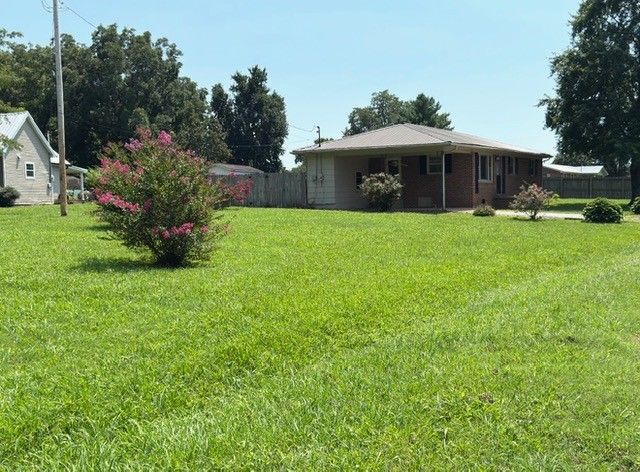 103 Garden St, Estill Springs, TN 37330