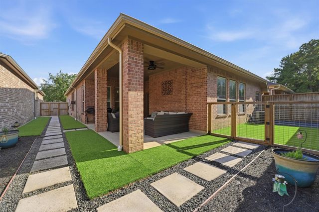 8519 Crescent Valley Lane, Humble, TX 77346