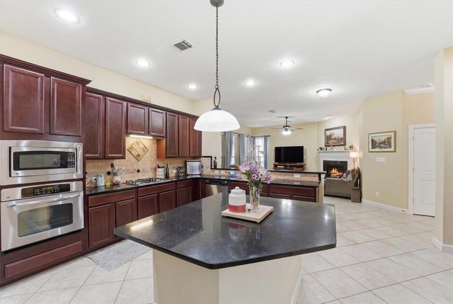 8519 Crescent Valley Lane, Humble, TX 77346