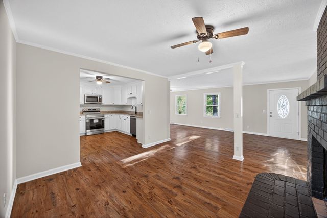 1342 Holladay Rd, Cookeville, TN 38501