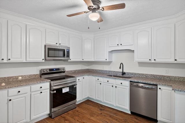1342 Holladay Rd, Cookeville, TN 38501