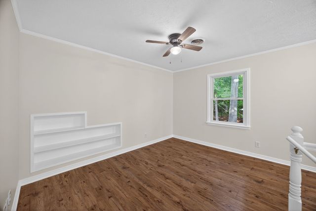 1342 Holladay Rd, Cookeville, TN 38501