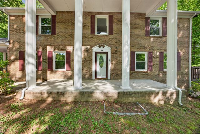 1342 Holladay Rd, Cookeville, TN 38501