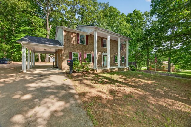 1342 Holladay Rd, Cookeville, TN 38501