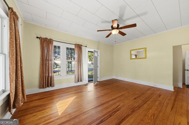 203 E 5th Street, Woodbine, GA 31569