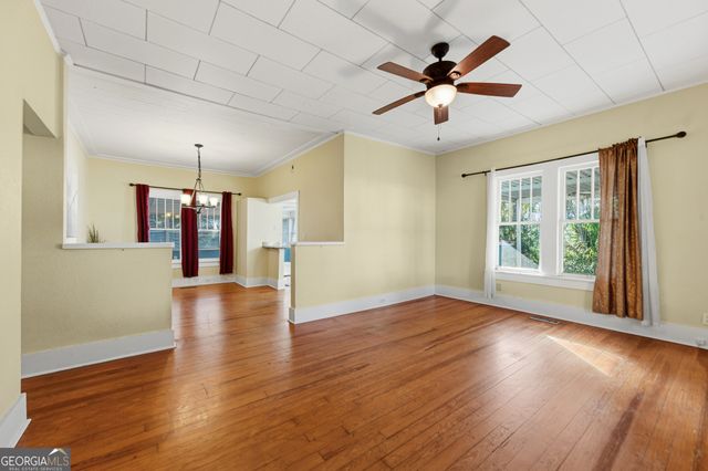 203 E 5th Street, Woodbine, GA 31569