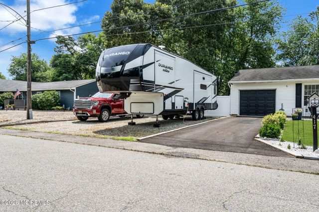 417 Chestnut Drive, Lanoka Harbor, NJ 08734
