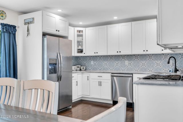 417 Chestnut Drive, Lanoka Harbor, NJ 08734