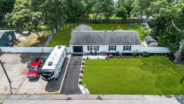 417 Chestnut Drive, Lanoka Harbor, NJ 08734