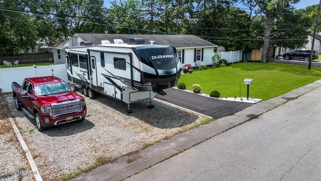 417 Chestnut Drive, Lanoka Harbor, NJ 08734