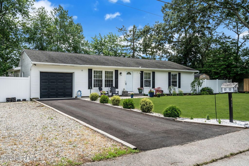 417 Chestnut Drive, Lanoka Harbor, NJ 08734