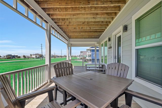 18515 Shaman Drive, Galveston, TX 77554