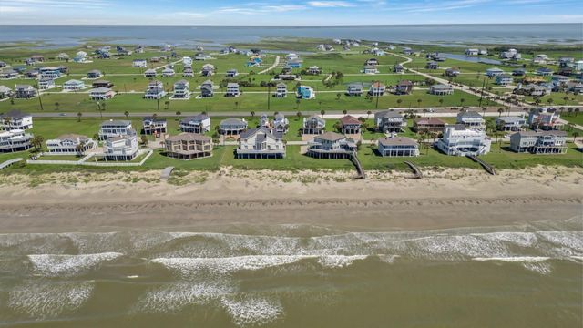 18515 Shaman Drive, Galveston, TX 77554