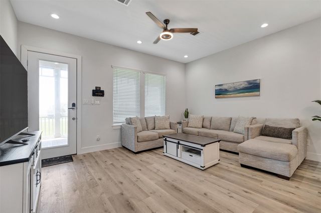18515 Shaman Drive, Galveston, TX 77554