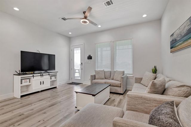 18515 Shaman Drive, Galveston, TX 77554