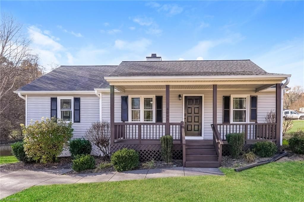 6000 Southcrest Drive, Clemmons, NC 27012